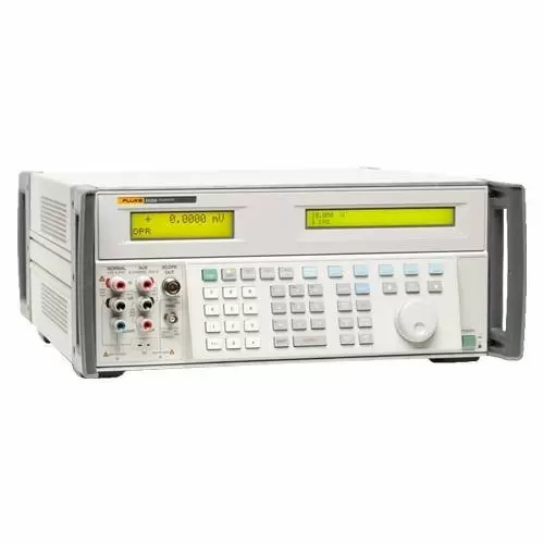 Многоцелевой калибратор Fluke 5522A 240