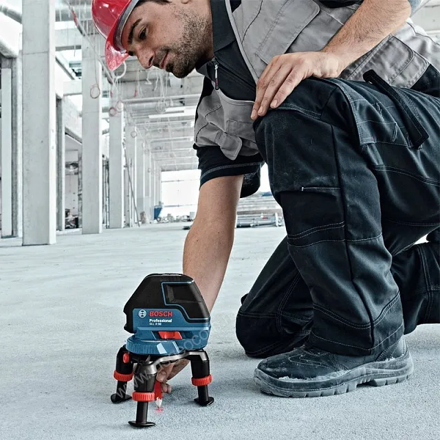 Лазерный уровень Bosch GLL 3-50+BM 1 (0.601.063.802)