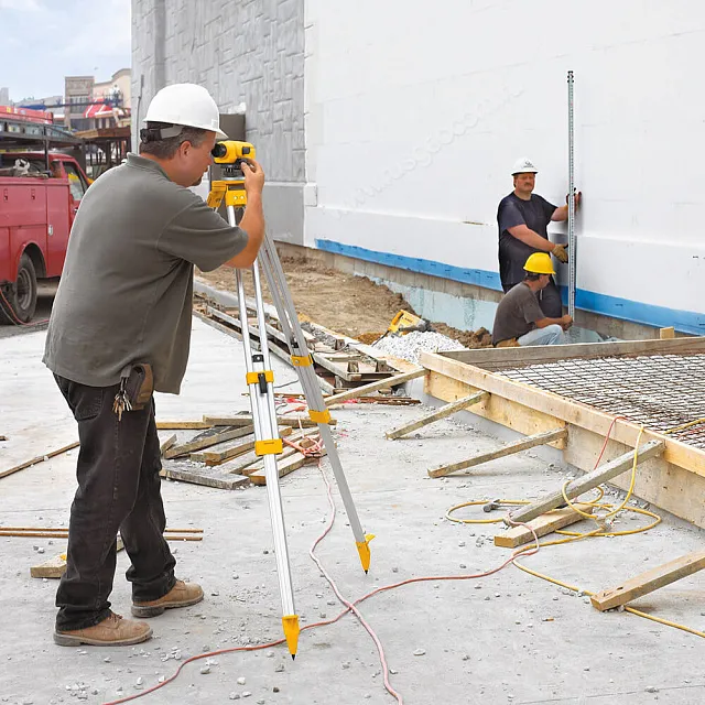 Оптический нивелир DEWALT DW096PK