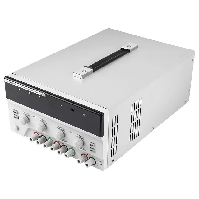 Трёхканальный линейный источник питания с цифровым управлением МЕГЕОН 37305