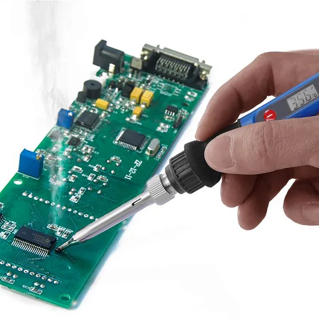 Паяльник с цифровым регулятором температуры МЕГЕОН 00180