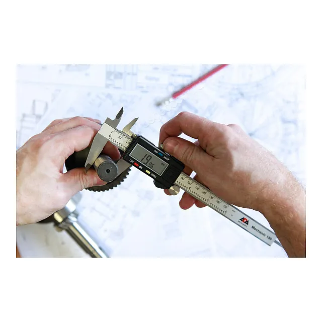 Цифровой штангенциркуль ADA Mechanic 150