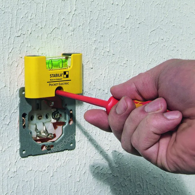 Строительный уровень Stabila Pocket Electric