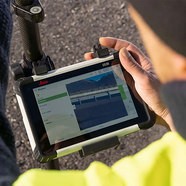 Полевой контроллер Leica CS30 LTE